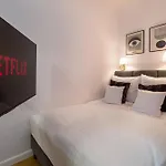 Discover Krakow Apartments - Lubomirskiego St - Classic & Modern - Near Main Station, Netflix And Ac